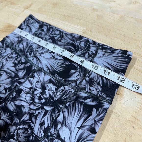 Lululemon Fast & Free Crop II Nulux 19" Night Ice Grey Black Women's Size 4 EUC - Picture 9 of 11